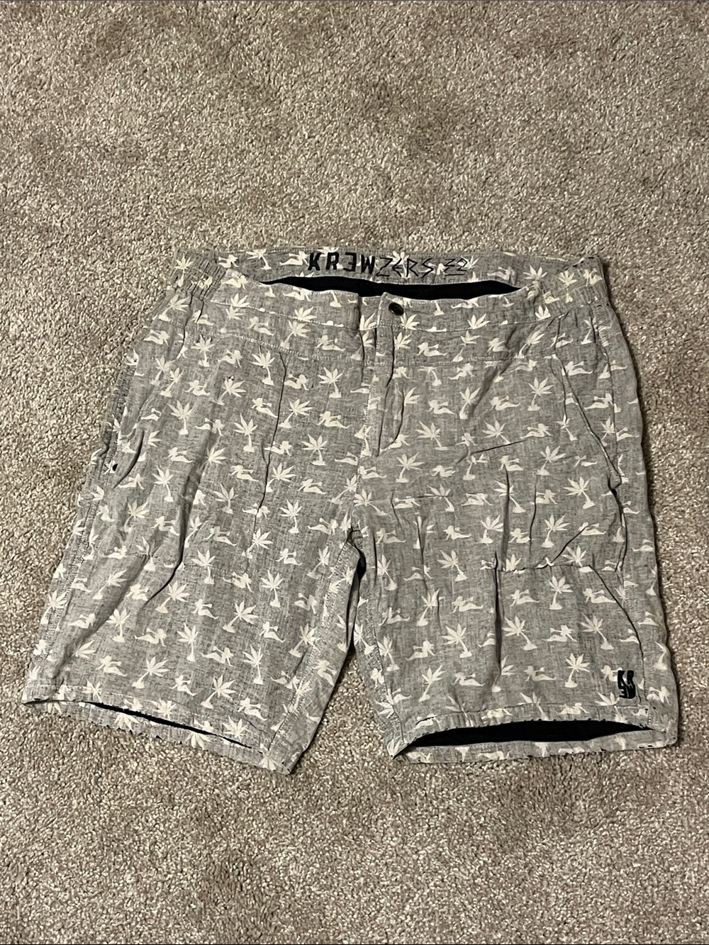 KR3W Gray Shorts with White Palm Print